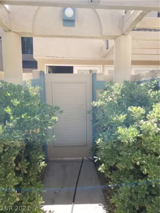 Photo #1: 2285356 Listing