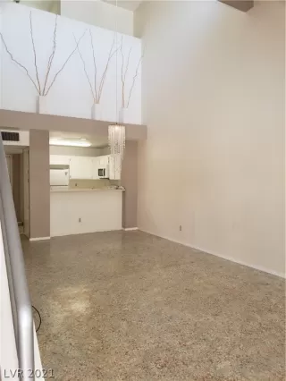 Photo #6: 2285356 Listing