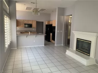 Photo #6: 2285400 Listing 