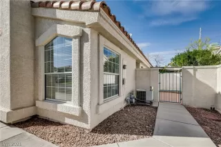 Photo #3: 2285412 Listing 