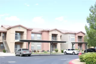 Photo #1: 2285435 Listing