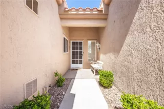 Photo #1: 2285450 Listing 
