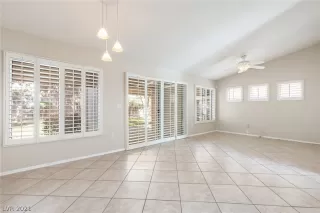 Photo #5: 2285450 Listing 