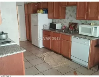 Photo #3: 2285456 Listing 