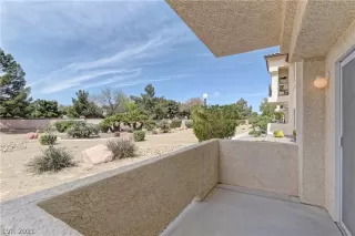 Photo #4: 2285476 Listing