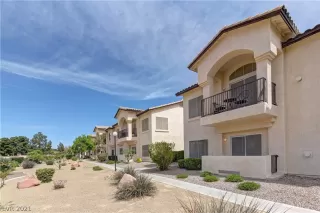 Photo #5: 2285476 Listing