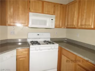 Photo #4: 2285477 Listing