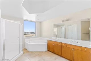 Photo #4: 2285483 Listing 