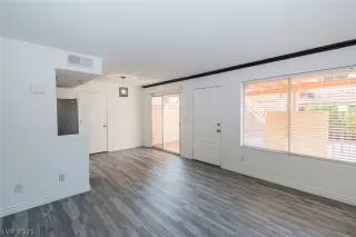 Photo #4: 2285545 Listing 