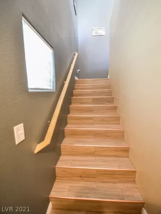 Photo #2: 2285663 Listing 