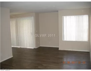 Photo #4: 2285666 Listing