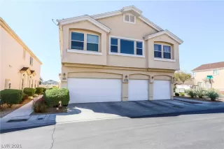 Photo #2: 2285670 Listing