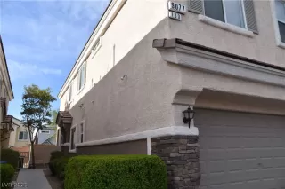 Photo #1: 2285673 Listing