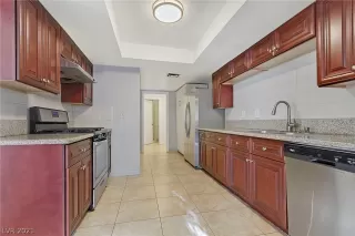 Photo #3: 2285687 Listing 