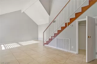 Photo #6: 2285687 Listing 