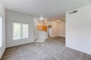 Photo #4: 2285697 Listing 