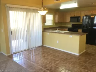 Photo #5: 2285773 Listing 