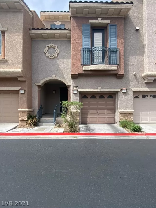 MLS: 2285809 Condo For Sale