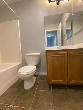 Photo #5: 2285809 Listing 