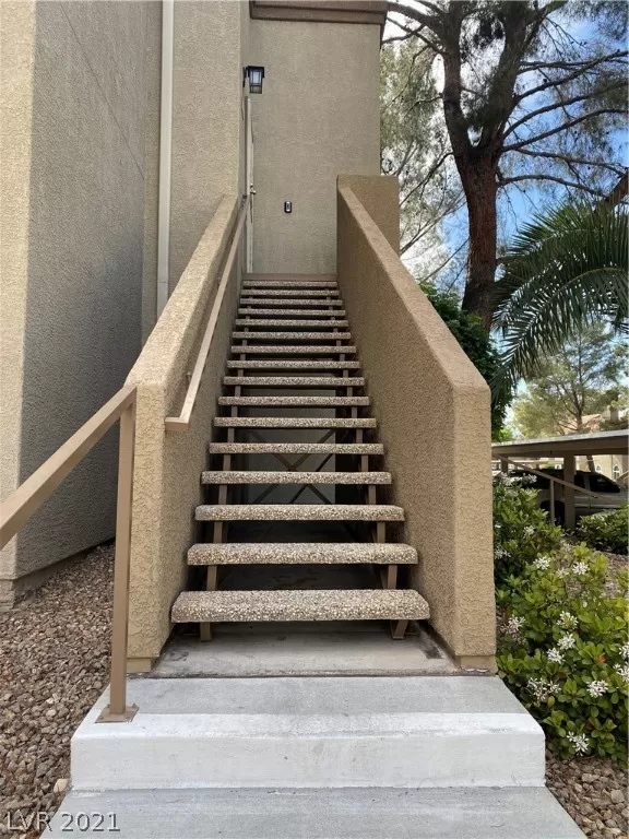 MLS: 2285824 Condo For Sale