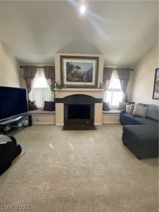 Photo #1: 2285824 Listing