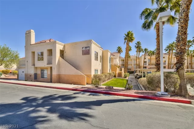 MLS: 2285828 Condo For Sale