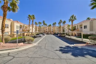 Photo #1: 2285828 Listing 