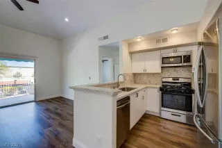 Photo #3: 2285828 Listing 