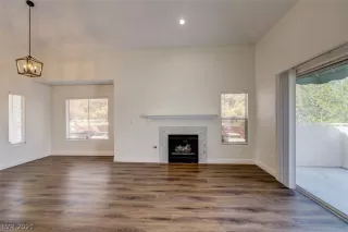 Photo #6: 2285828 Listing 