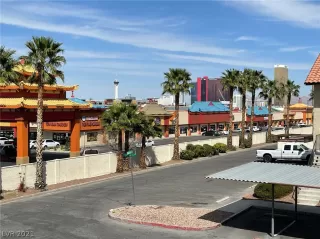 Photo #2: 2285837 Listing