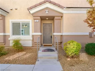 Photo #1: 2285882 Listing