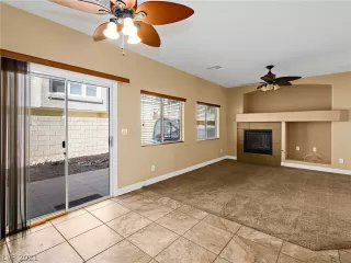 Photo #4: 2285882 Listing