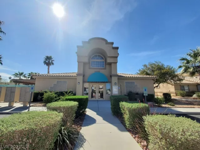 MLS: 2285927 Condo For Sale