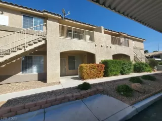 Photo #2: 2285927 Listing