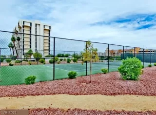 Photo #4: 2285933 Listing 