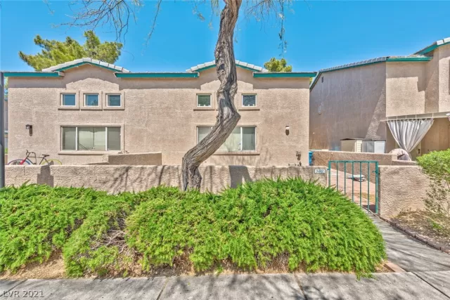 MLS: 2286021 Condo For Sale