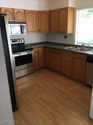 Photo #3: 2286024 Listing 