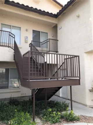 Photo #1: 2286055 Listing