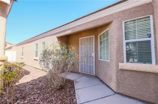 Photo #1: 2286063 Listing