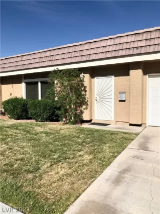 Photo #3: 2286075 Listing