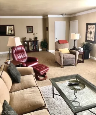 Photo #5: 2286075 Listing