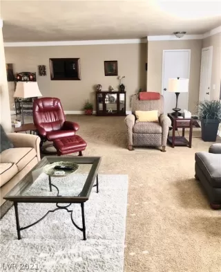 Photo #6: 2286075 Listing