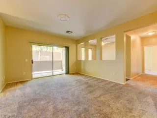 Photo #5: 2286087 Listing 