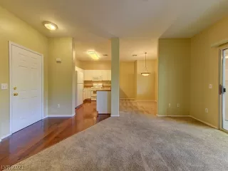 Photo #6: 2286087 Listing 