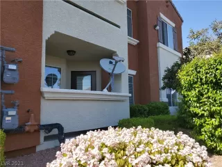 Photo #1: 2286098 Listing 