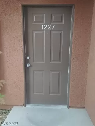 Photo #4: 2286098 Listing 