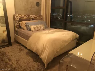 Photo #2: 2286110 Listing