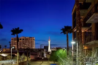 Photo #6: 2286110 Listing