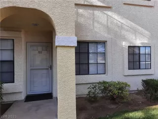 Photo #1: 2286113 Listing 