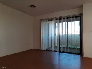 Photo #4: 2286113 Listing 